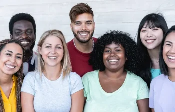 happy-friends-from-different-races-culture-laughing-1024x600