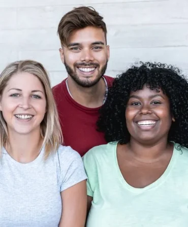 happy-friends-from-different-races-culture-laughing-1024x600